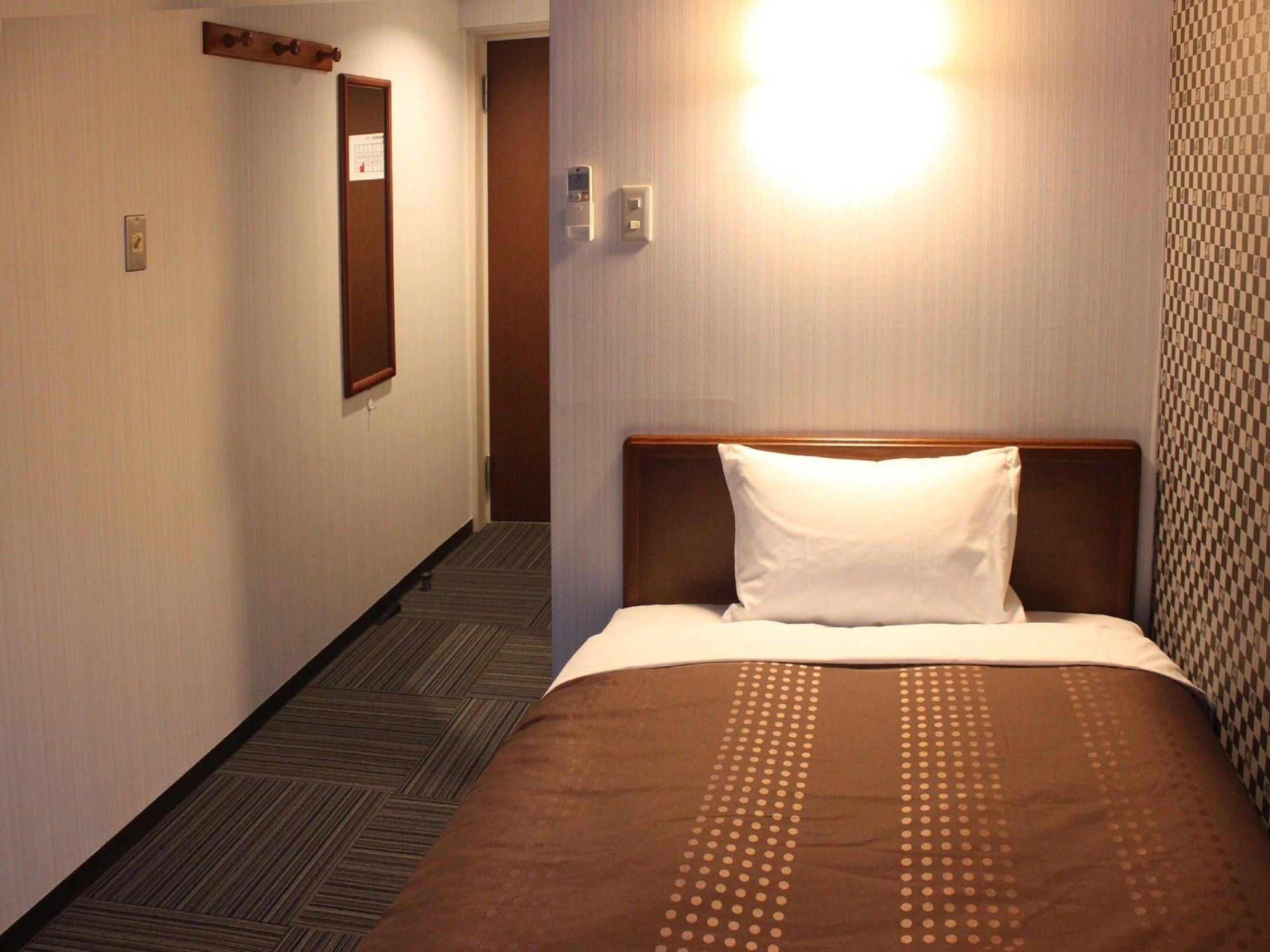 Hotel Livemax Budget Tokyo Hamura Ekimae Екстер'єр фото