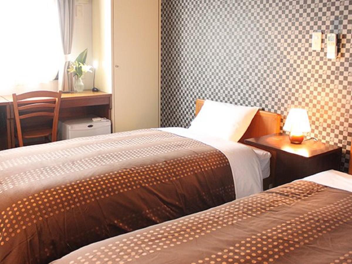 Hotel Livemax Budget Tokyo Hamura Ekimae Екстер'єр фото