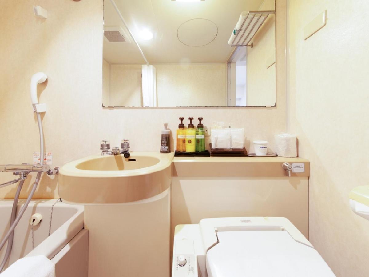 Hotel Livemax Budget Tokyo Hamura Ekimae Екстер'єр фото